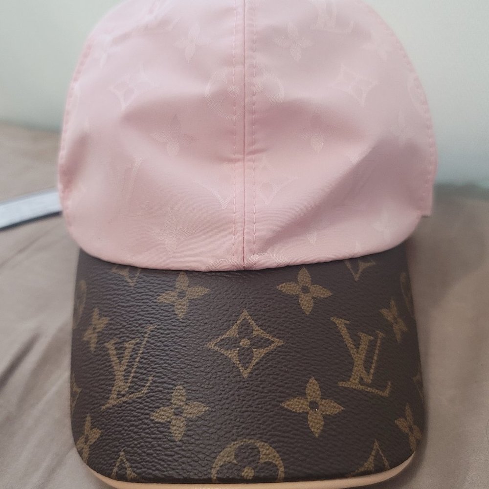 Louis Vuitton Women's Cap